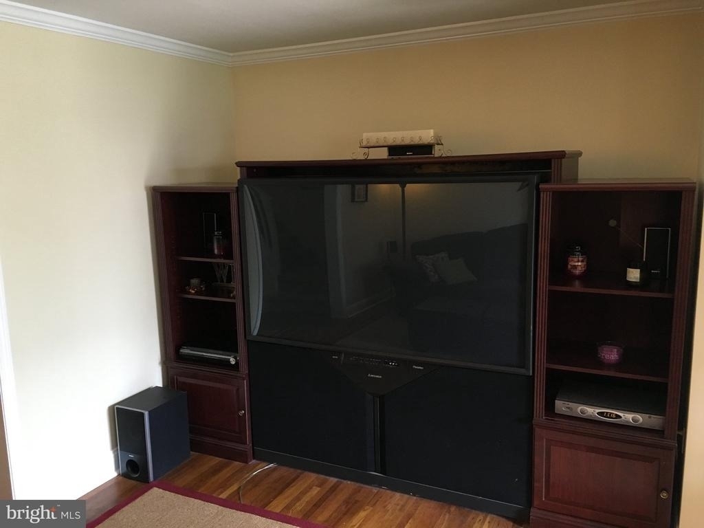 130 E 8th Avenue - Photo 18