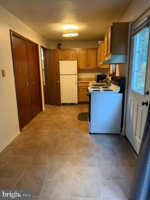 227 Gary Avenue - Photo 2