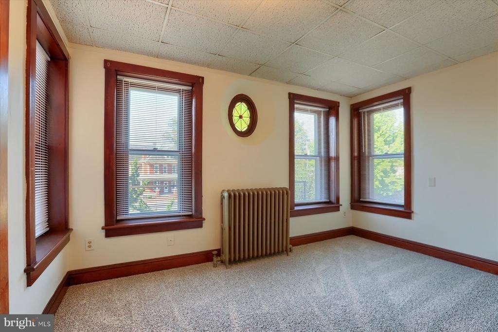 50 E Maple Street - Photo 14