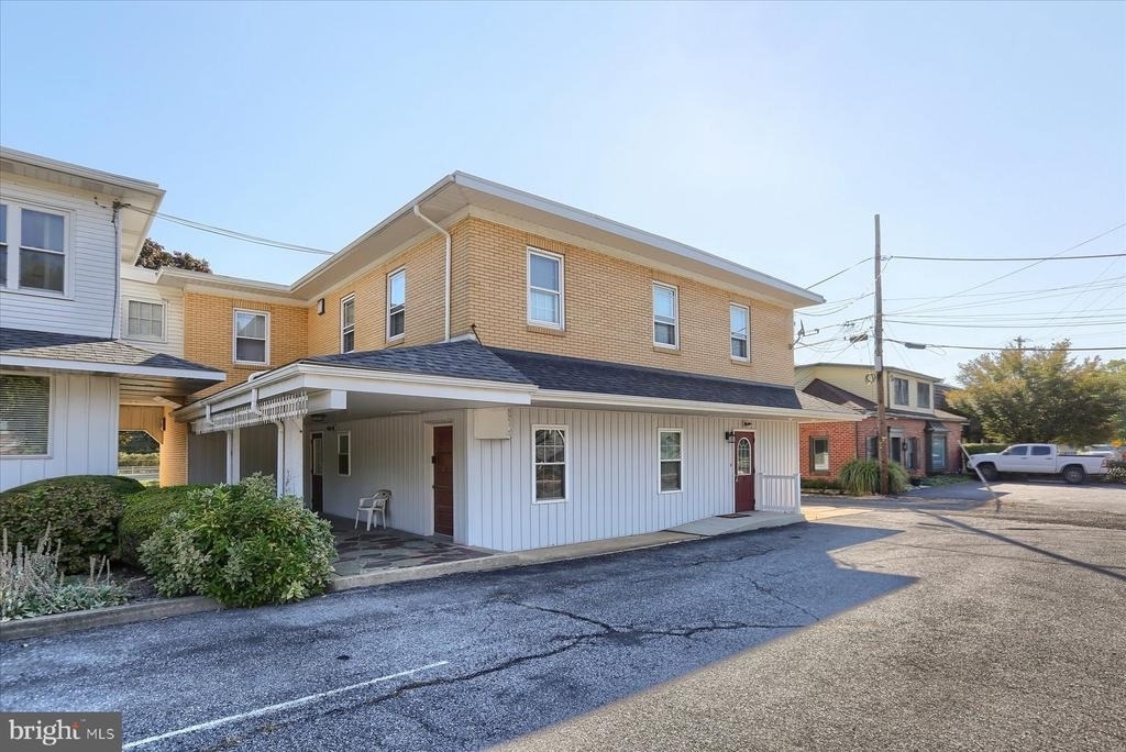 50 E Maple Street - Photo 5