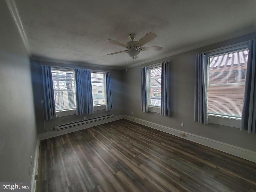 135 E Main Street - Photo 2
