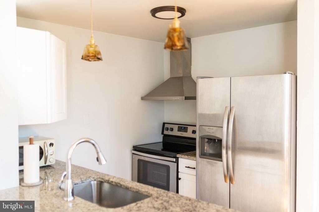 235 Locust Street - Photo 13