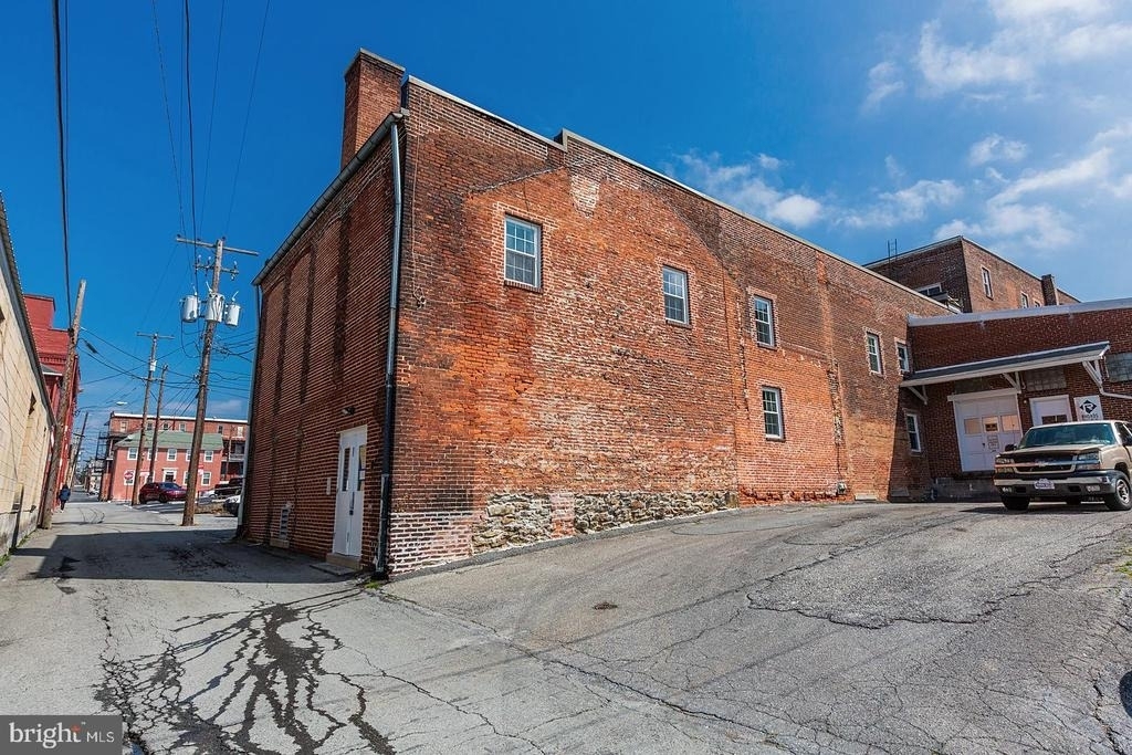 235 Locust Street - Photo 26