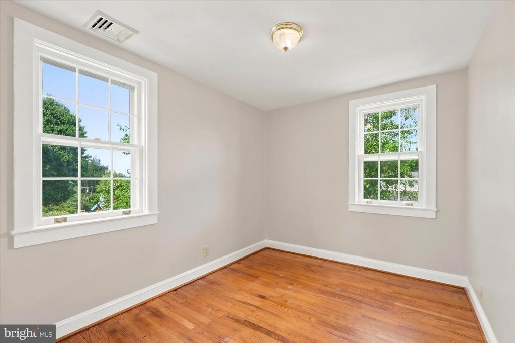 843 Taylor Street - Photo 17