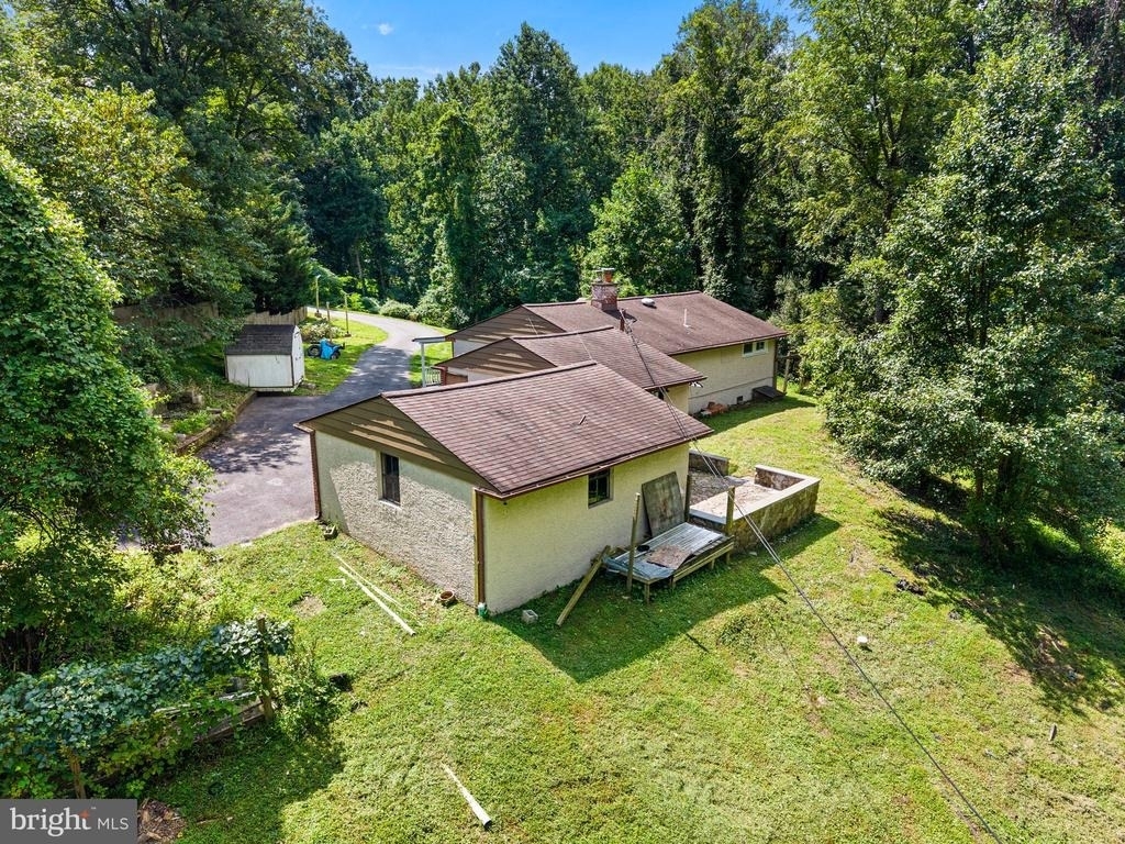 25 E Pennsbury Way - Photo 25