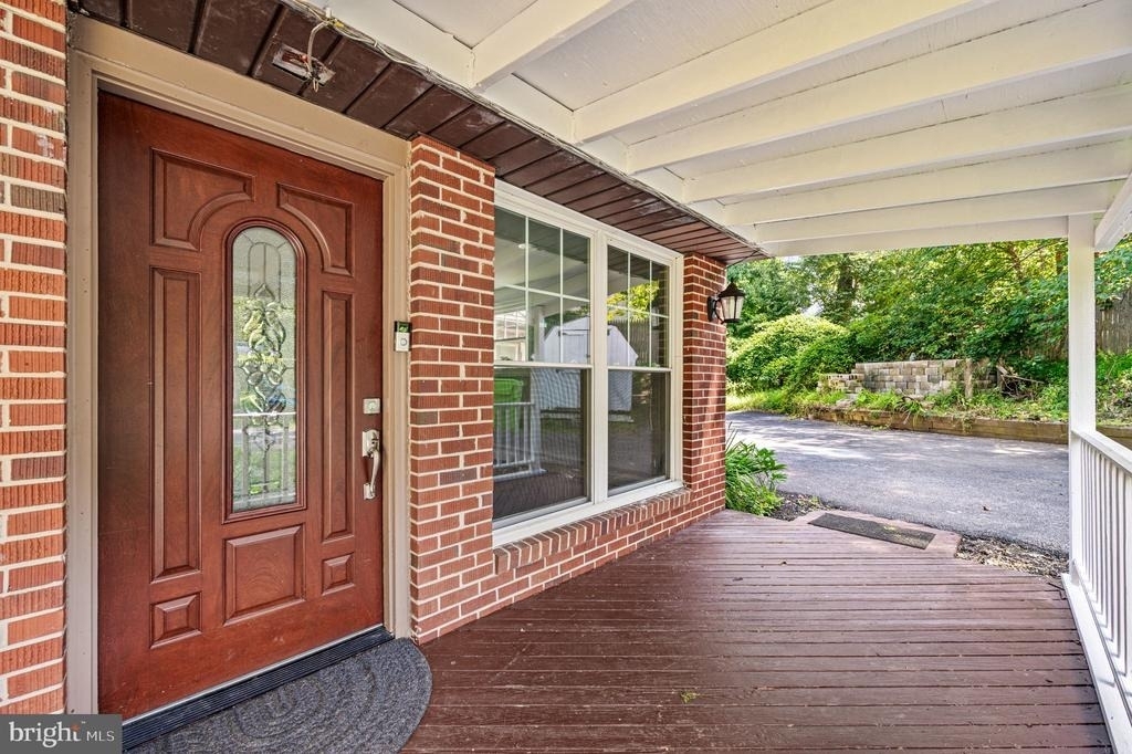 25 E Pennsbury Way - Photo 2