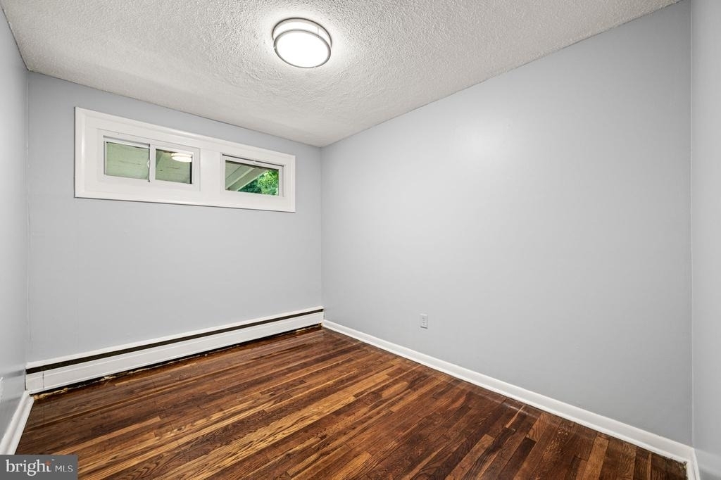 25 E Pennsbury Way - Photo 13