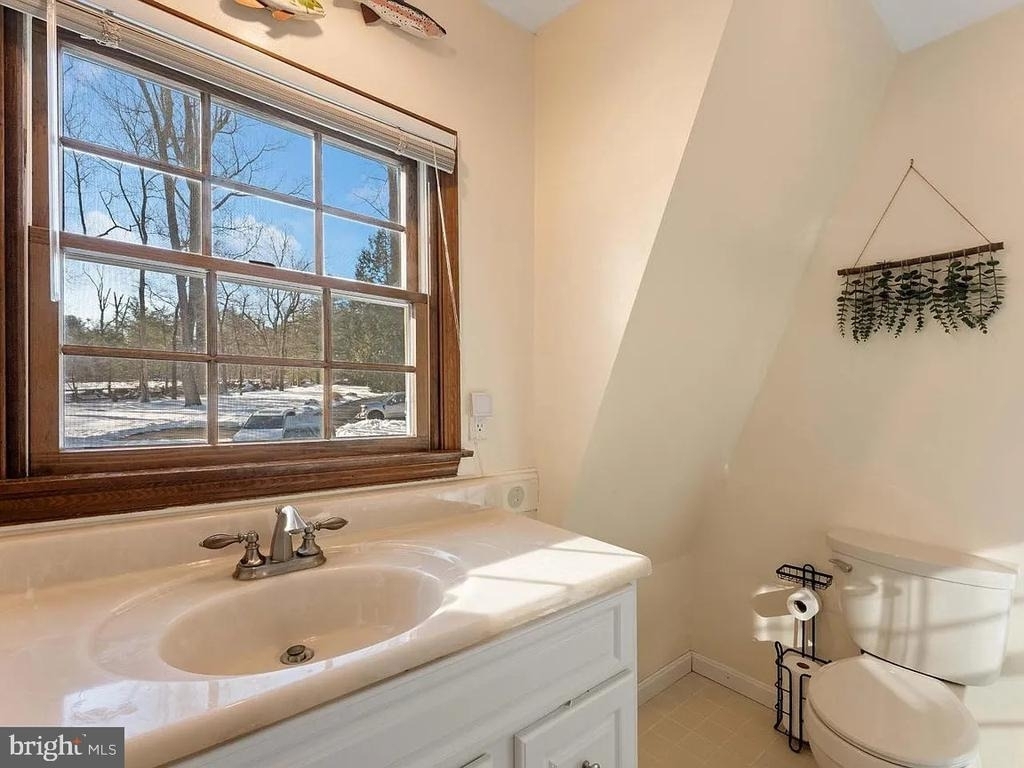 1596 River Road - Photo 11