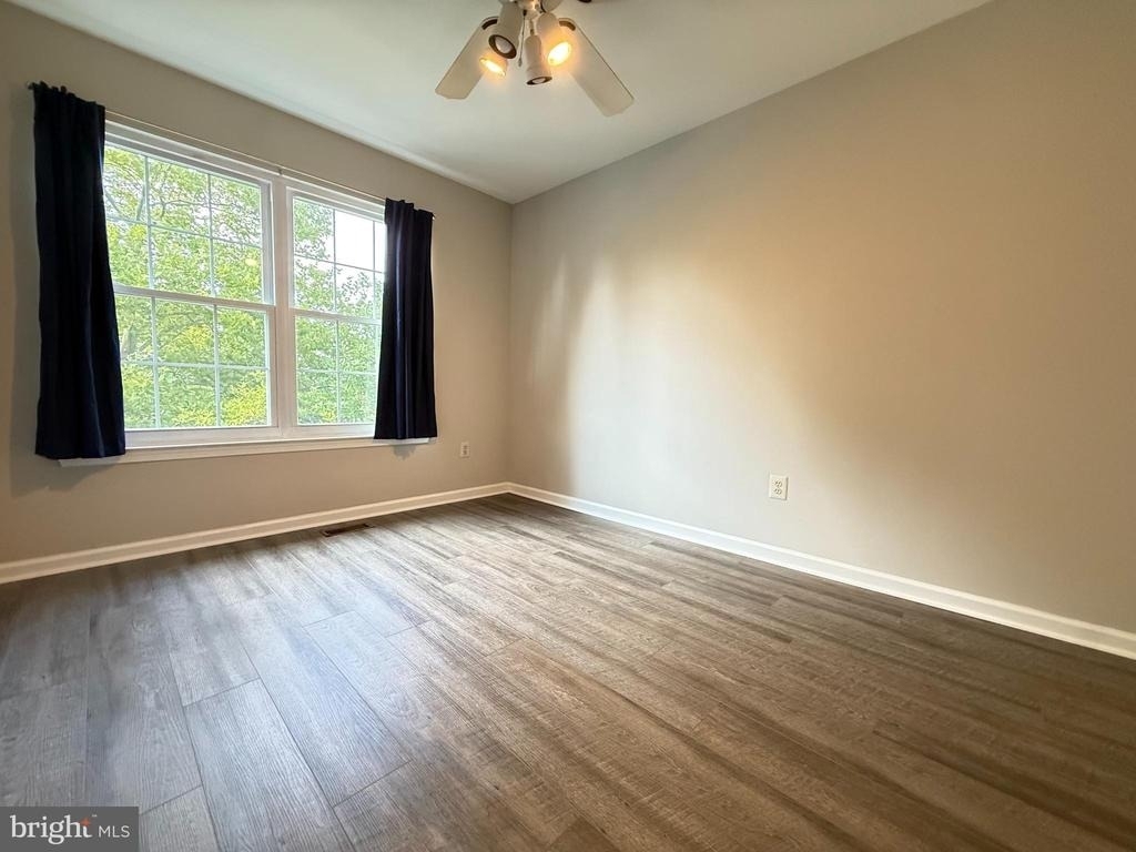 9408 Sheffield Drive - Photo 11
