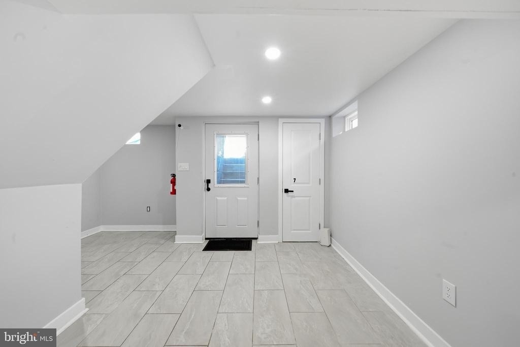 409 River Road - Photo 18