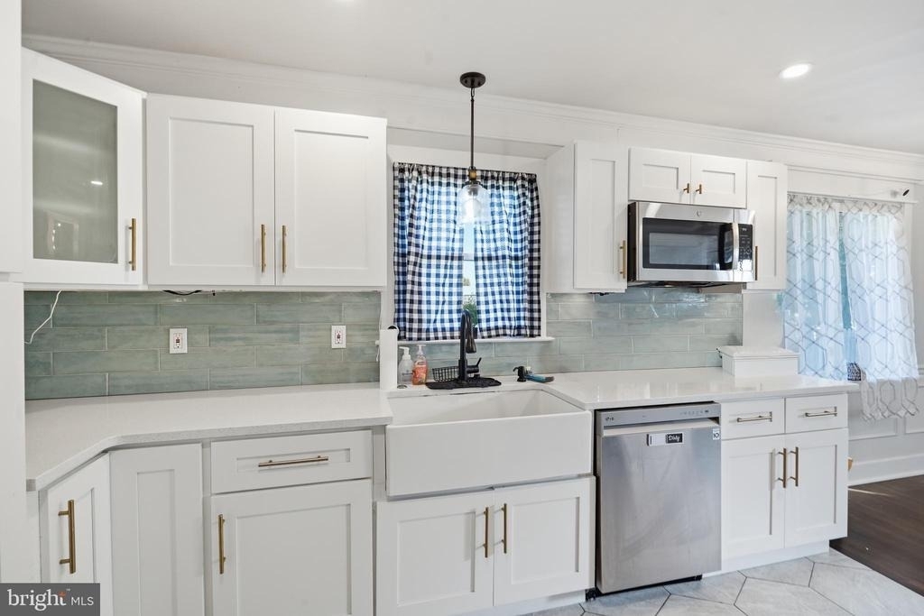 409 River Road - Photo 7