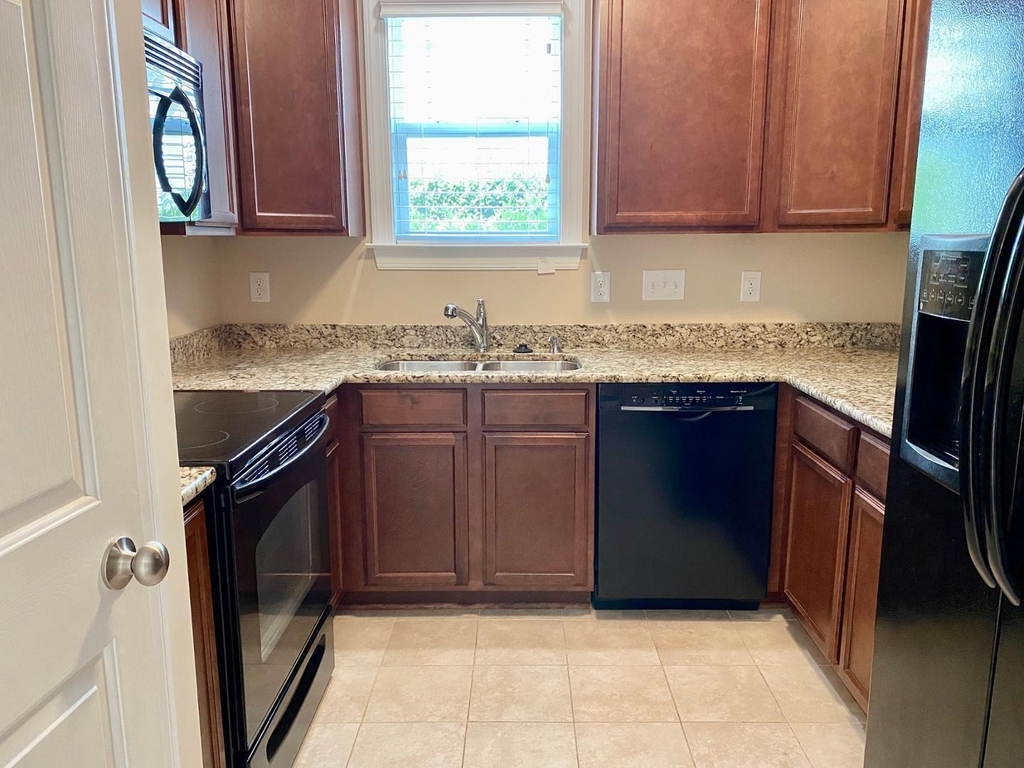 2022 Chancellor Place - Photo 6