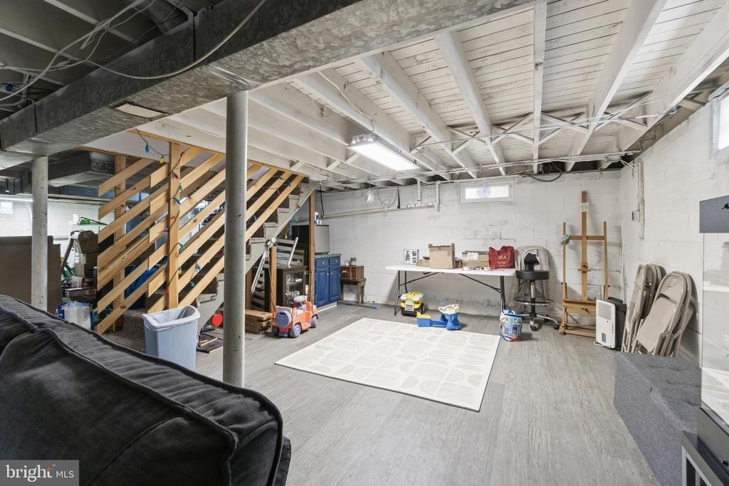 102 Washington - Photo 17