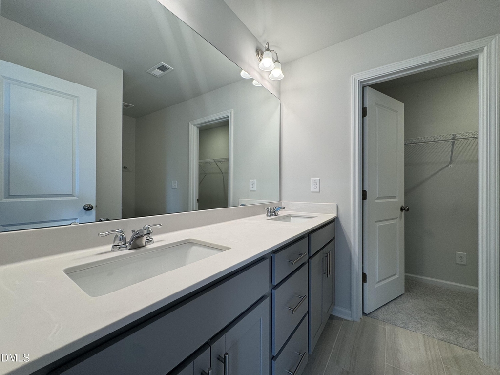 407 Deercroft Drive - Photo 16