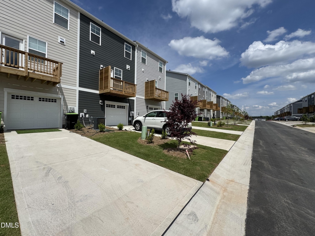 407 Deercroft Drive - Photo 31