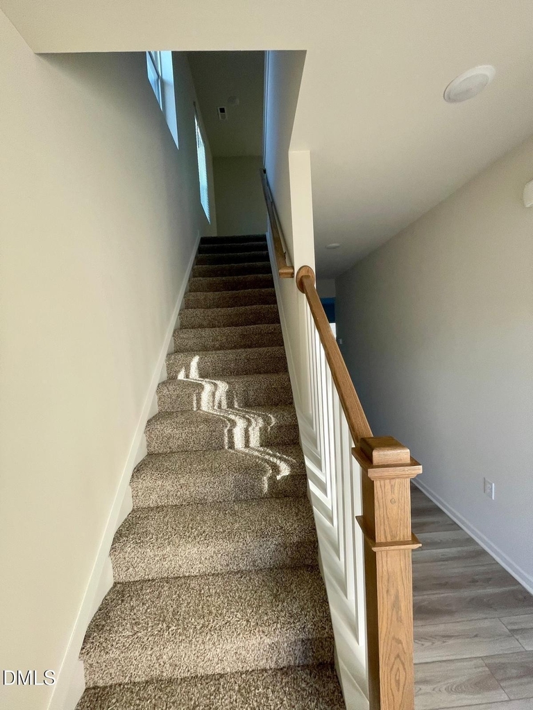 129 Rushmore Avenue - Photo 2