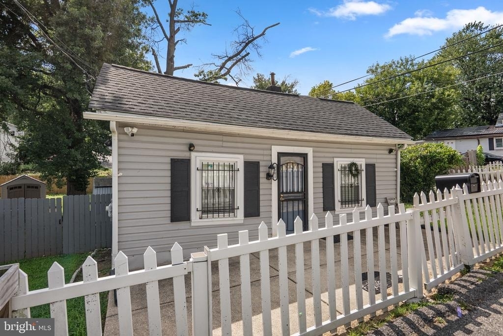 5001 Fable Street - Photo 1