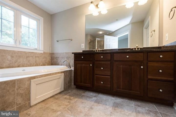 14628 Hawley Lane - Photo 18