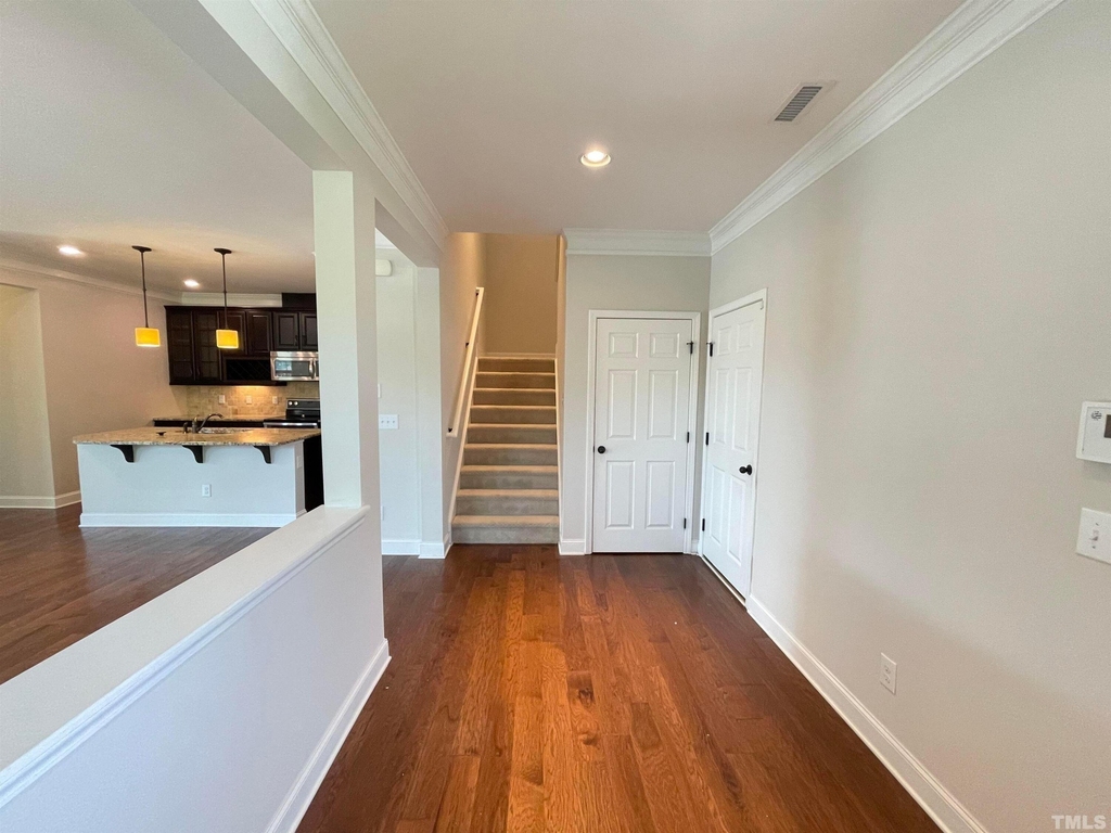 1454 Glenwater Drive - Photo 3