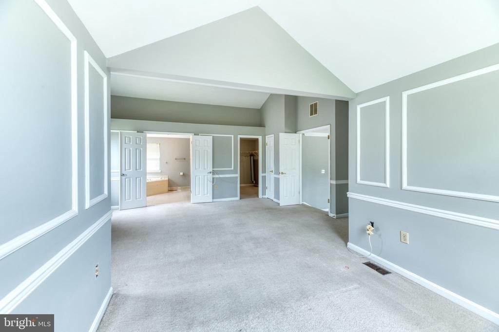 8911 Dangerfield Place - Photo 33
