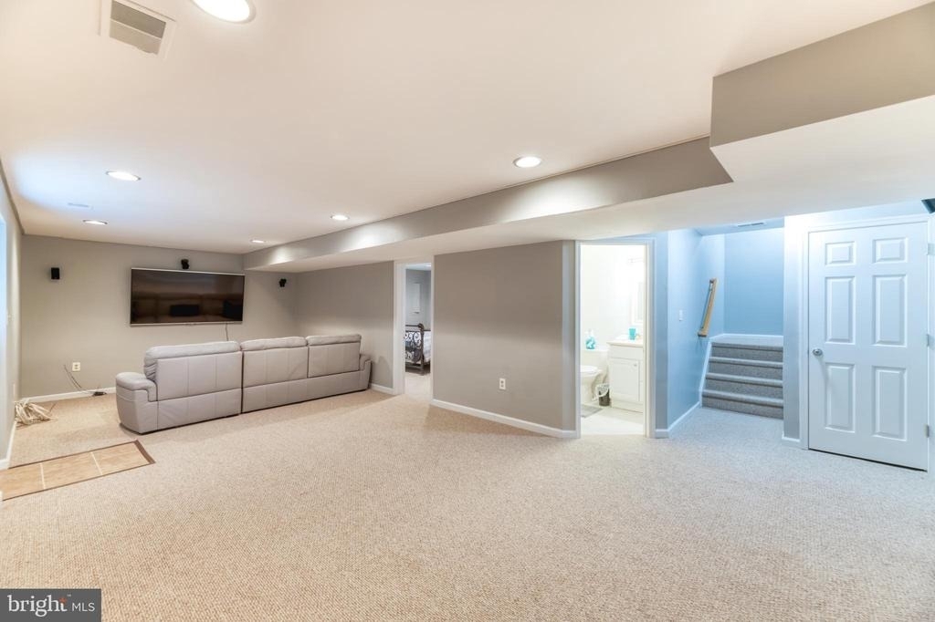8911 Dangerfield Place - Photo 48