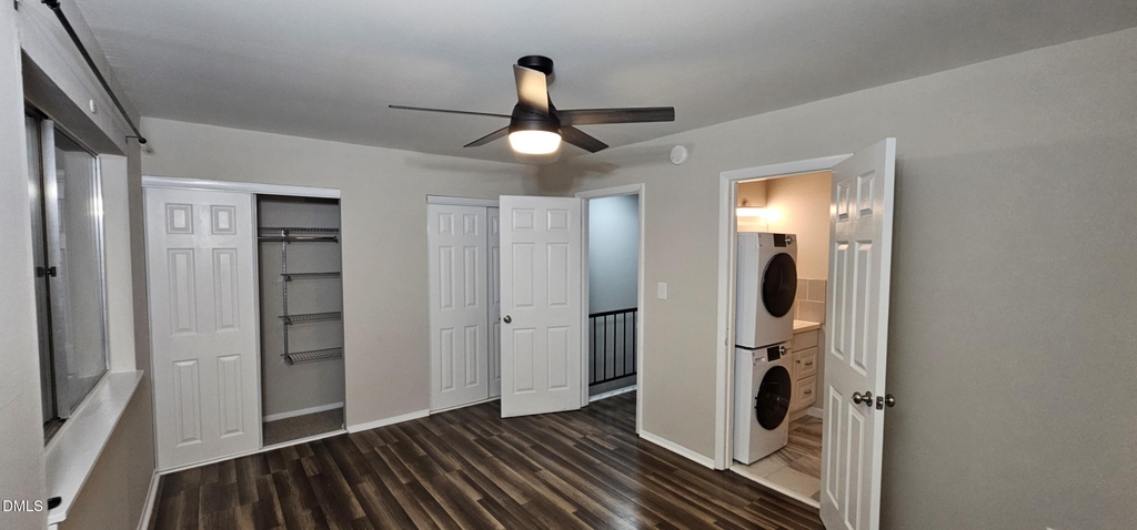 220 Elizabeth Street - Photo 20