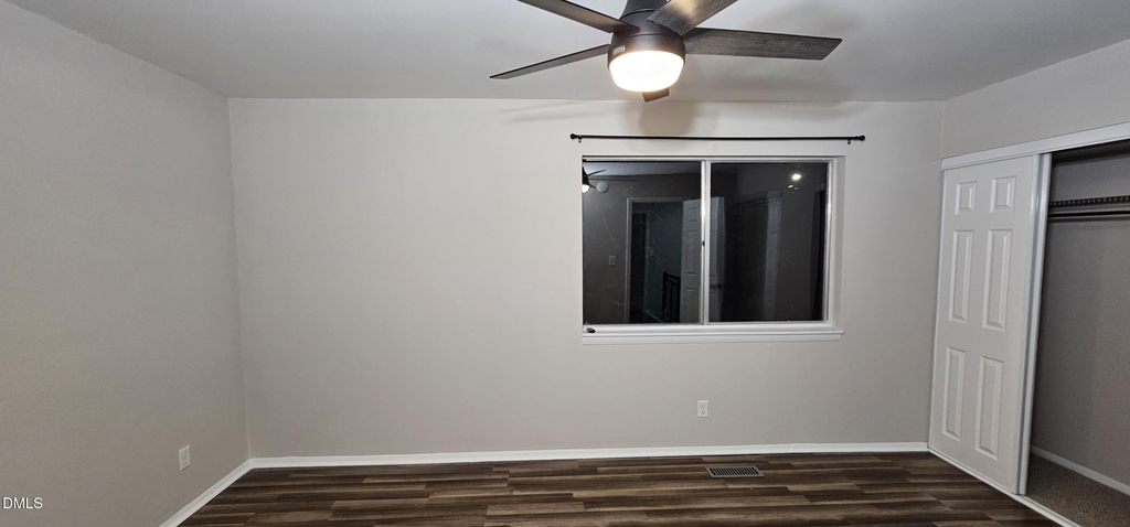 220 Elizabeth Street - Photo 22