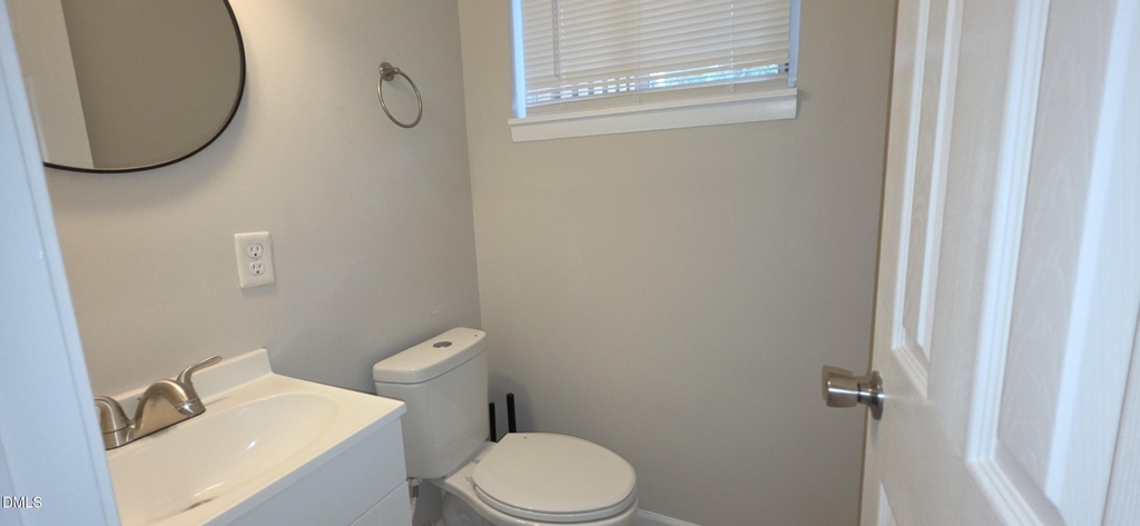 220 Elizabeth Street - Photo 28