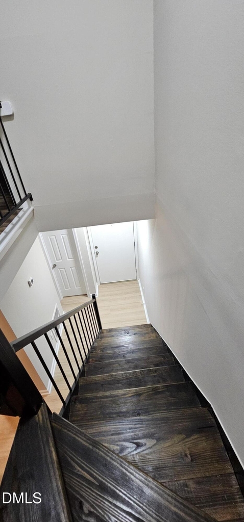 220 Elizabeth Street - Photo 16