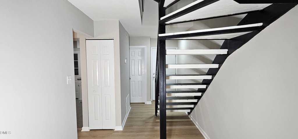 220 Elizabeth Street - Photo 14