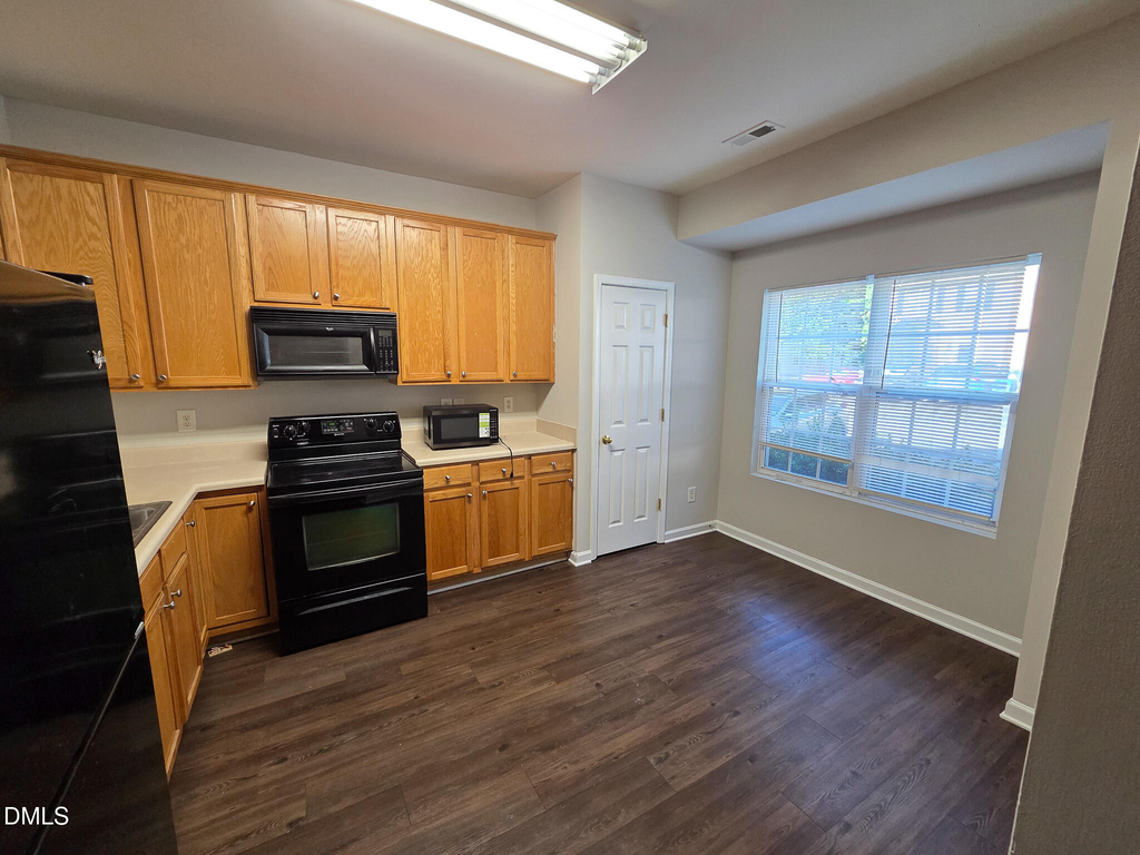 131 Anterbury Drive - Photo 4