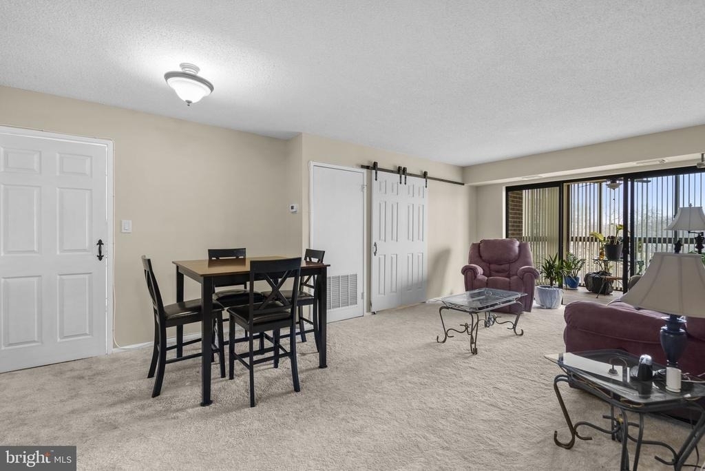 15101 Interlachen Drive - Photo 5