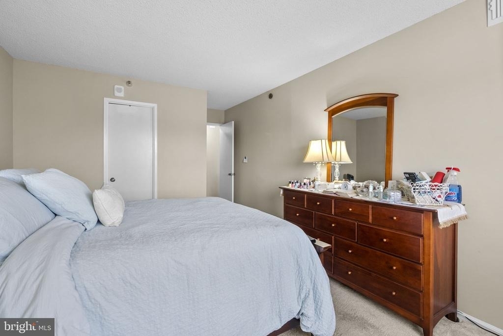 15101 Interlachen Drive - Photo 9