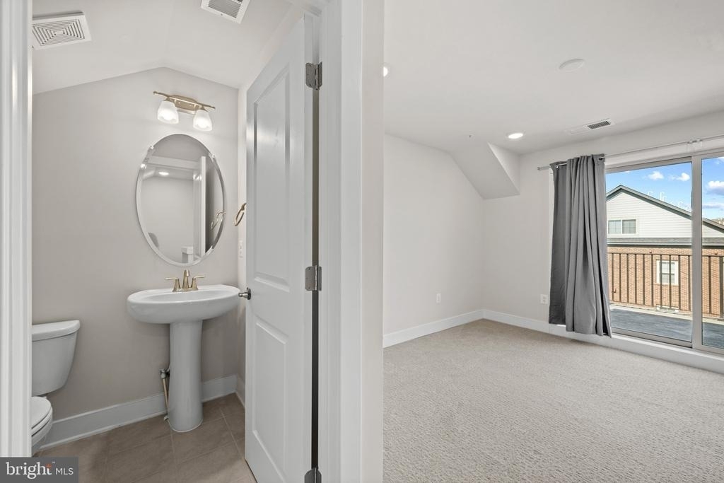 148 Stowe Drive - Photo 34