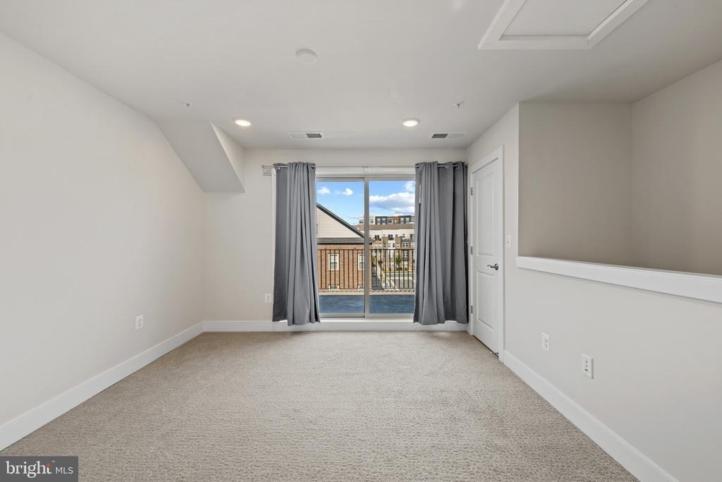 148 Stowe Drive - Photo 36