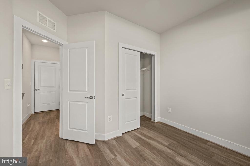 148 Stowe Drive - Photo 5