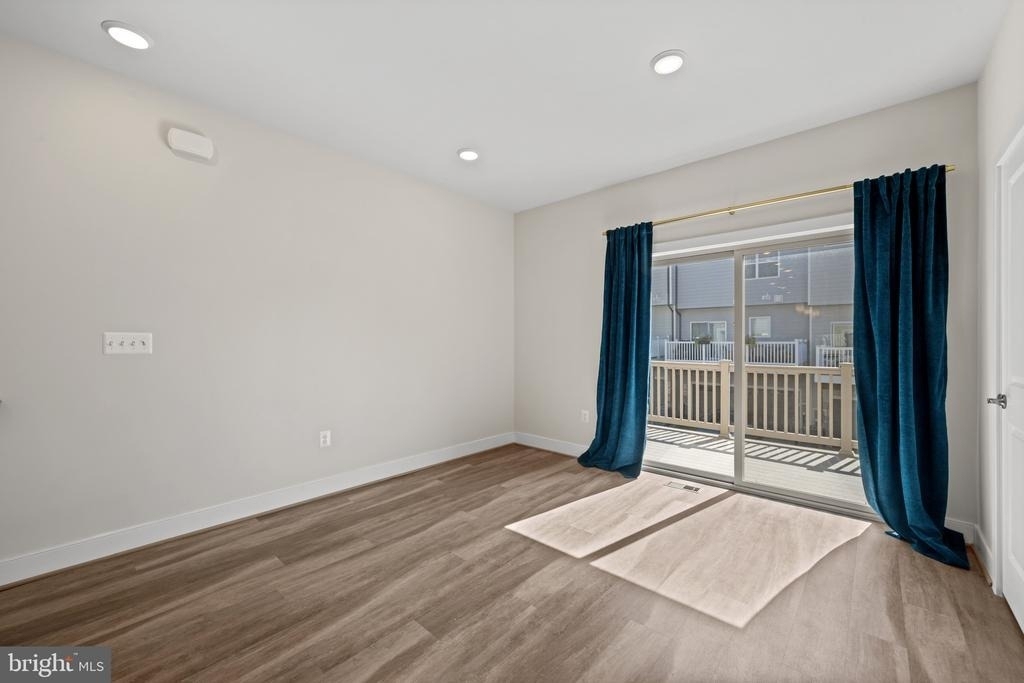 148 Stowe Drive - Photo 8