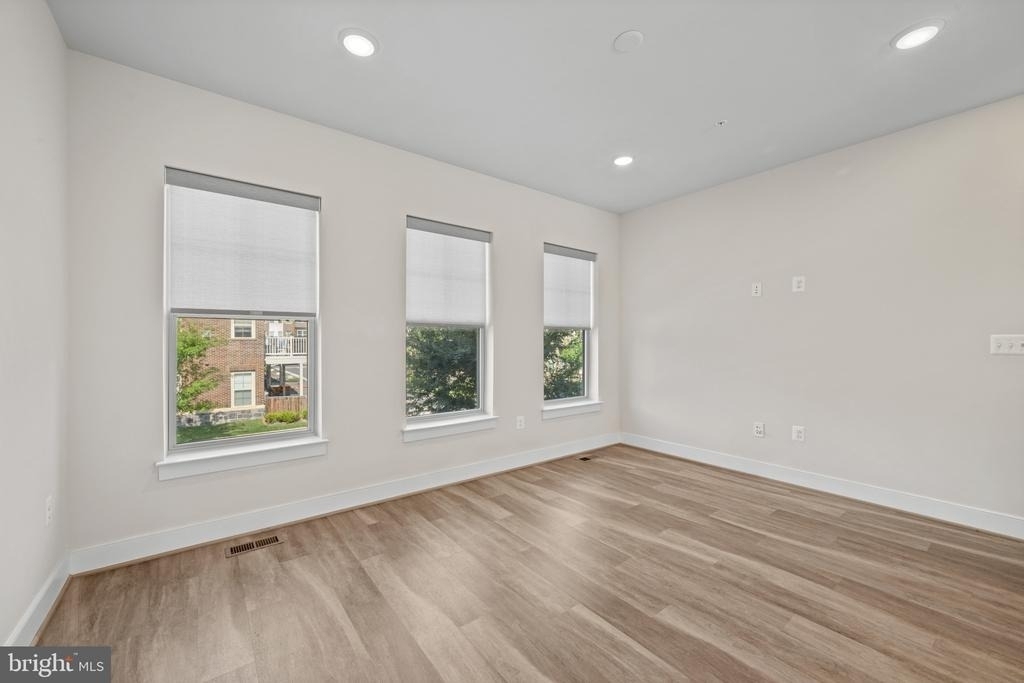 148 Stowe Drive - Photo 17
