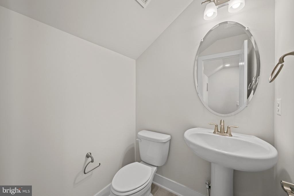 148 Stowe Drive - Photo 35