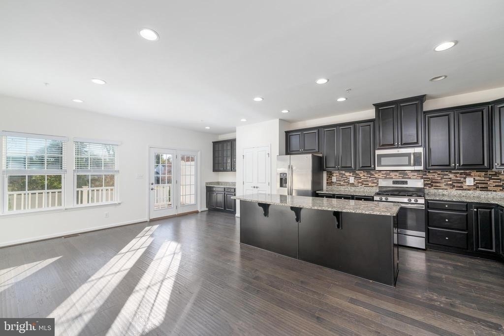3223 Clear Spring Drive - Photo 8