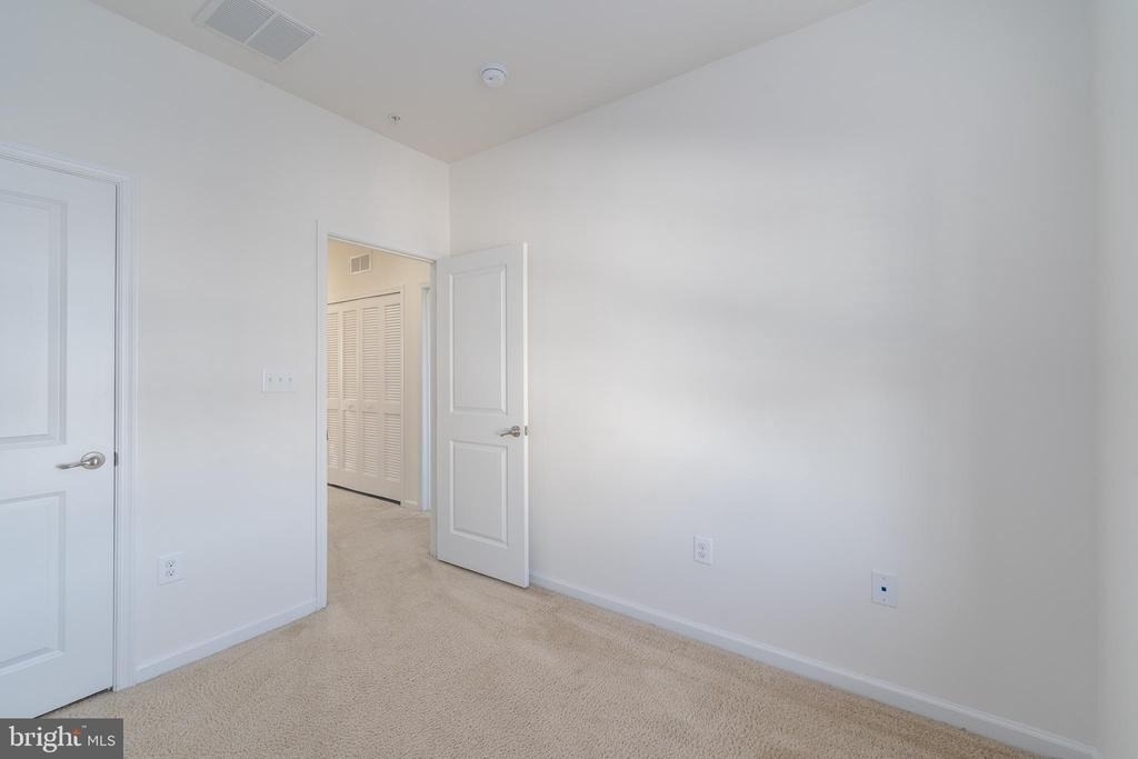 3223 Clear Spring Drive - Photo 29