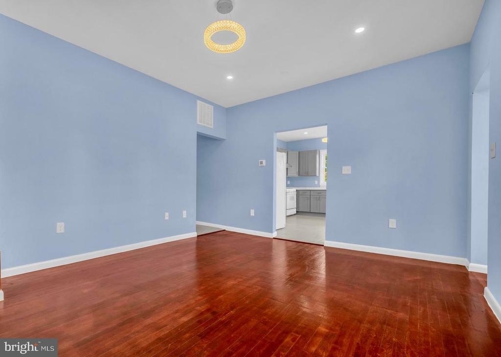 202 Oak Street - Photo 11