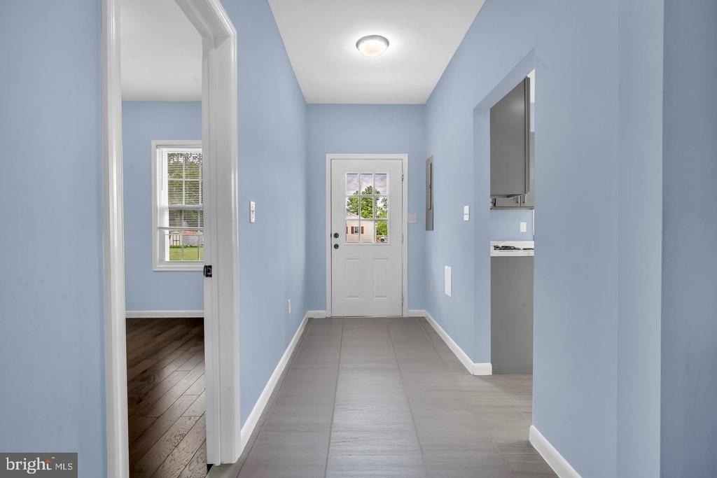 202 Oak Street - Photo 5