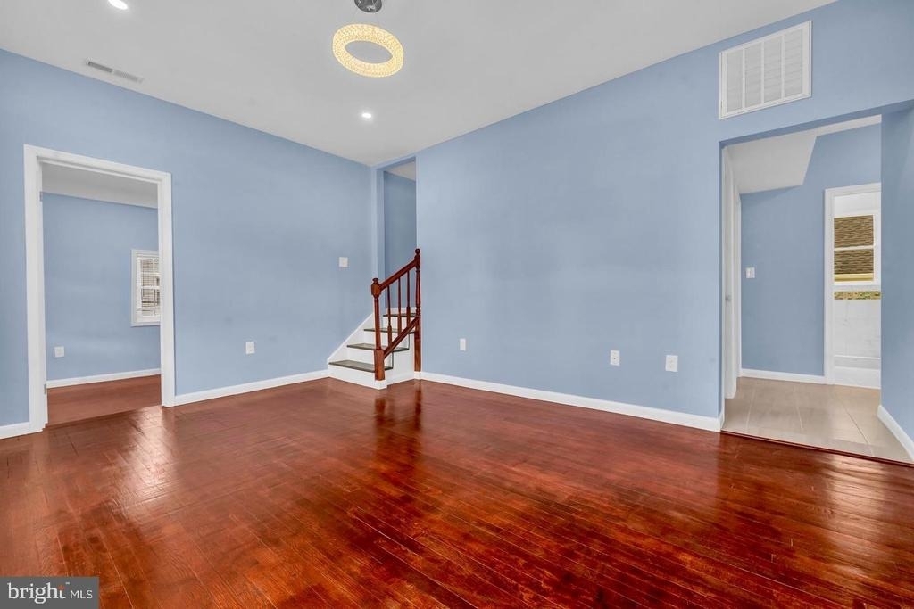 202 Oak Street - Photo 12
