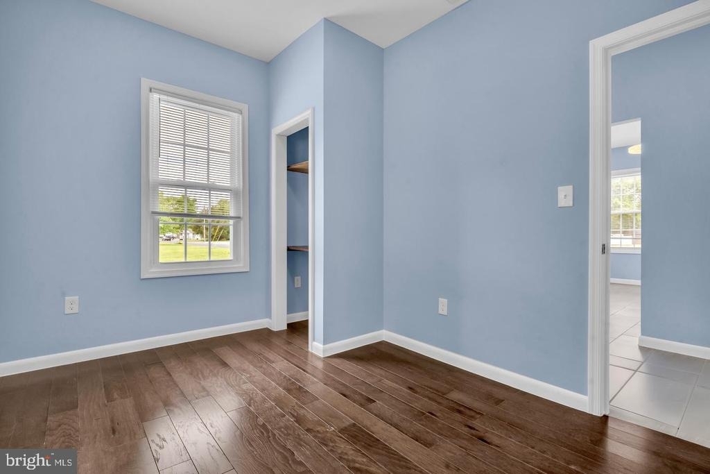 202 Oak Street - Photo 18