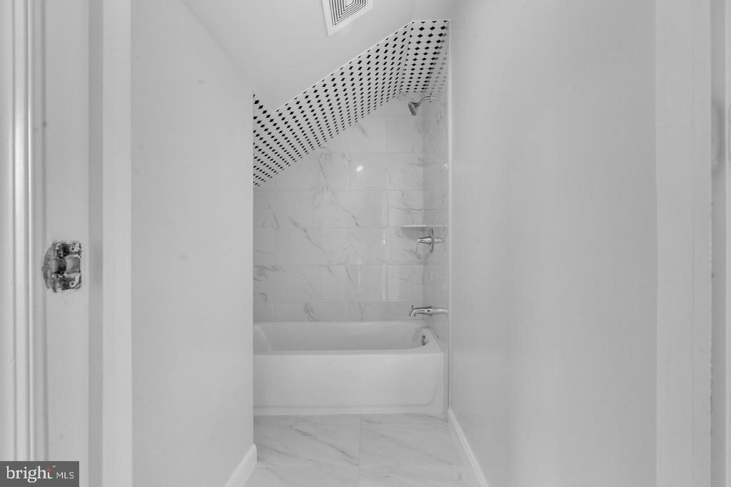 202 Oak Street - Photo 22