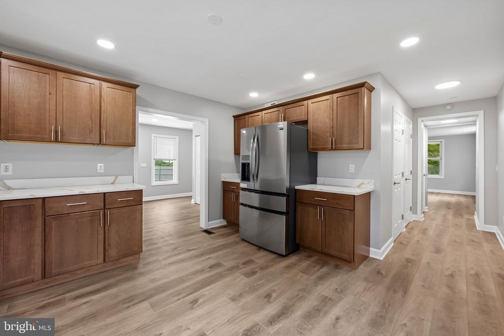 1520 Dorchester Avenue - Photo 9
