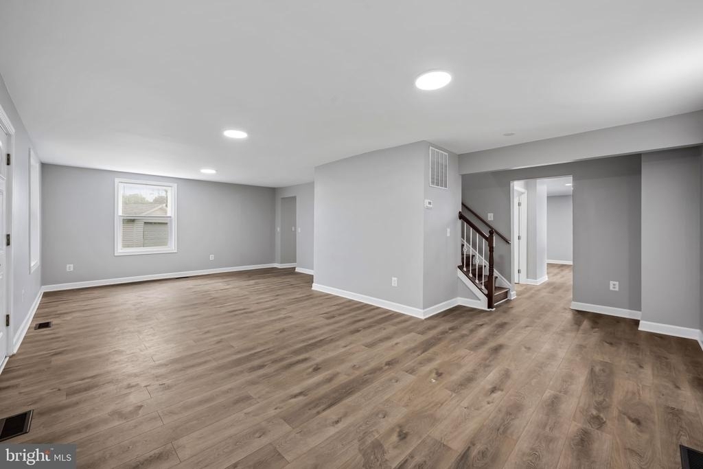 1520 Dorchester Avenue - Photo 6