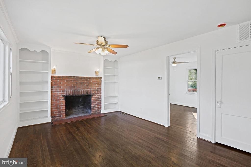 423 Ingleside Avenue - Photo 2