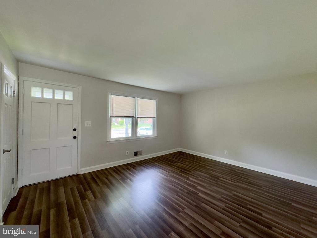 11 Wilfred Court - Photo 2